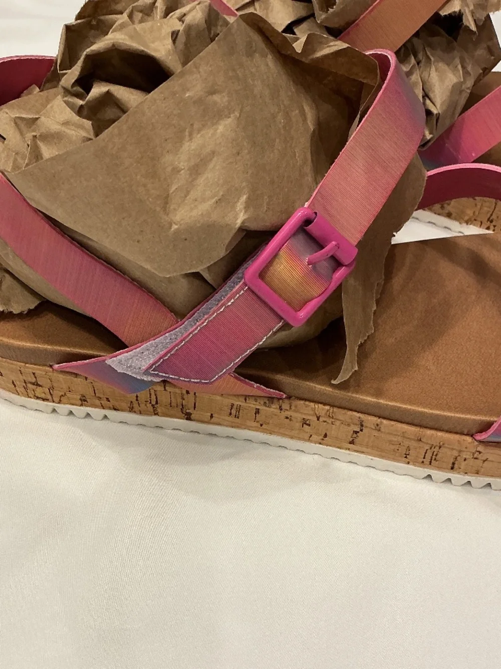 MIA’S KIDS Rainbow Sandals  Girls (size:6)